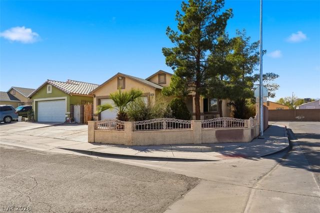 1873 Mother Of Pearl Street, Las Vegas, NV 89106