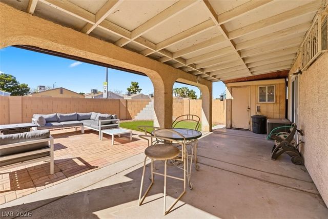 1873 Mother Of Pearl Street, Las Vegas, NV 89106