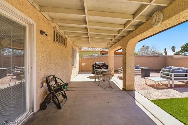 1873 Mother Of Pearl Street, Las Vegas, NV 89106