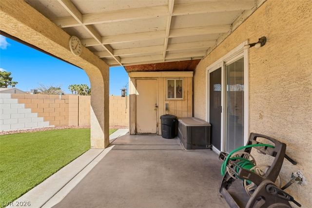 1873 Mother Of Pearl Street, Las Vegas, NV 89106