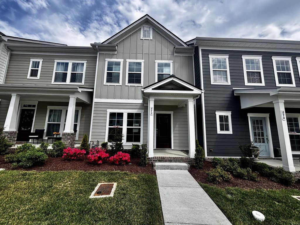 872 Westcott Ln, Antioch, TN 37013