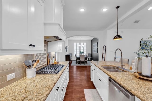 1004 Calumet Court, Roanoke, TX 76262