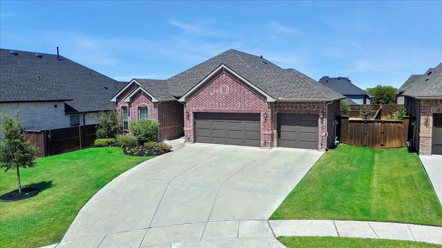 1004 Calumet Court, Roanoke, TX 76262
