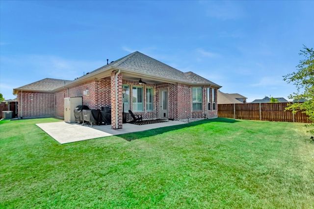 1004 Calumet Court, Roanoke, TX 76262