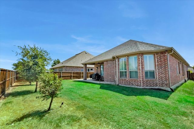 1004 Calumet Court, Roanoke, TX 76262