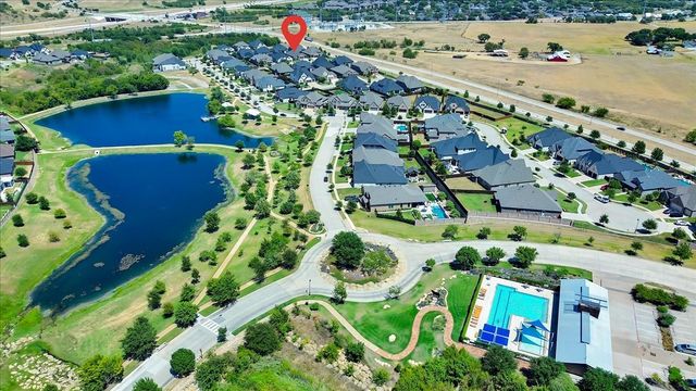1004 Calumet Court, Roanoke, TX 76262