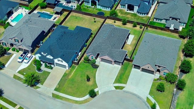 1004 Calumet Court, Roanoke, TX 76262