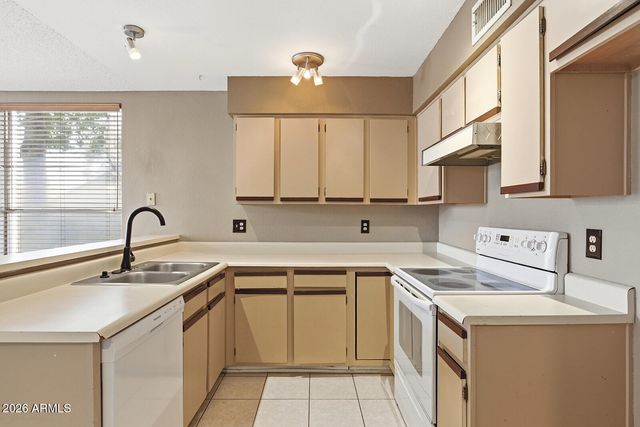 1717 E UNION HILLS Drive 1096, Phoenix, AZ 85024