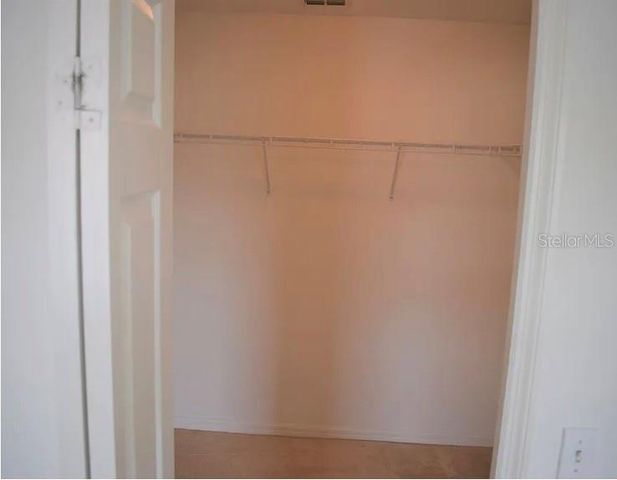 521 CRESTING OAK CIRCLE 76, Orlando, FL 32824