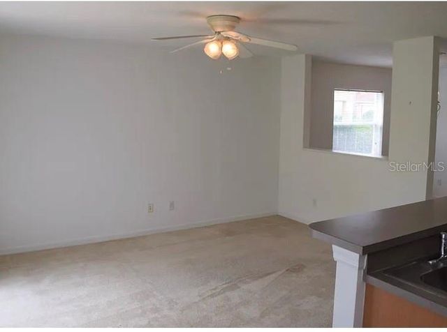 521 CRESTING OAK CIRCLE 76, Orlando, FL 32824