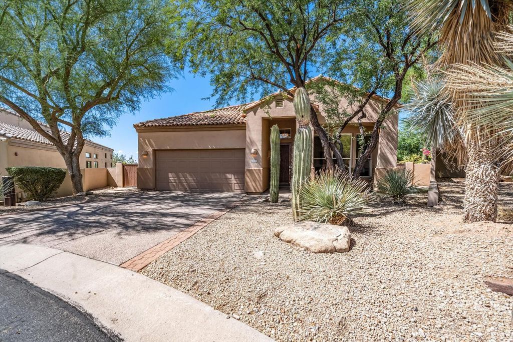 13610 E Laurel Lane, Scottsdale, AZ 85259