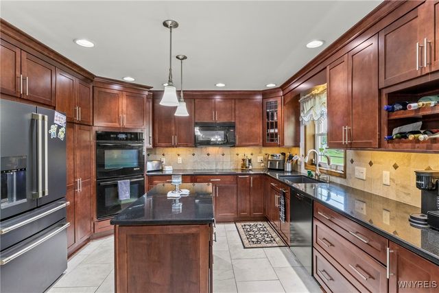 354 Westwood Road, Lancaster, NY 14086