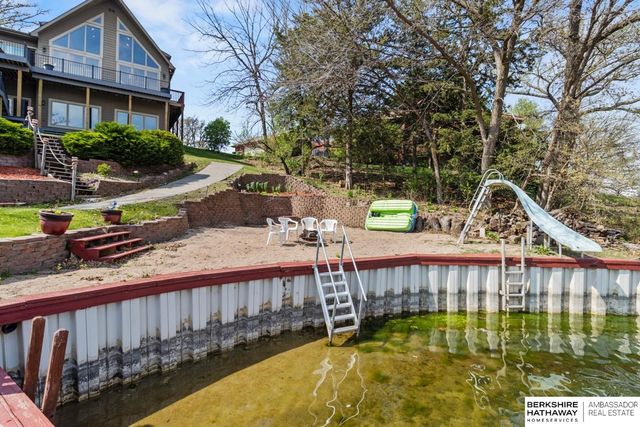 8862 Greenwood Road, Plattsmouth, NE 68048
