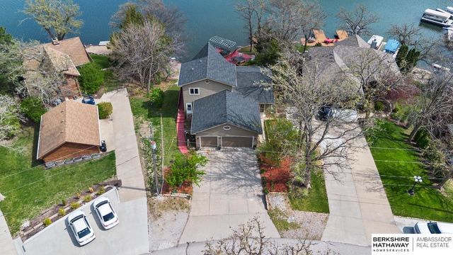 8862 Greenwood Road, Plattsmouth, NE 68048