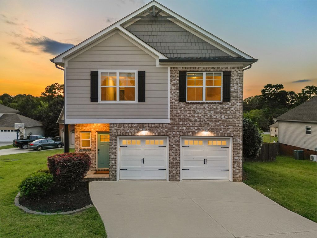 718 Windrush Loop, Chattanooga, TN 37421