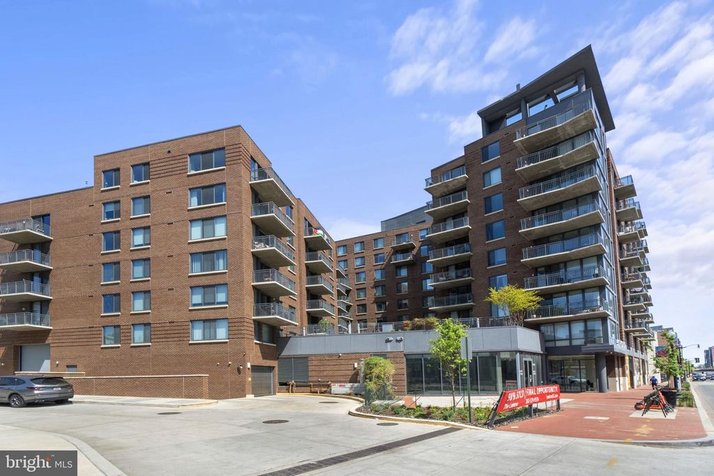 Image 19 of property listing at 50 FLORIDA AVE NE #116, Washington, DC 20002