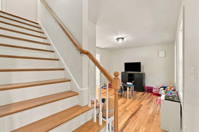 26 Indian Street, Carver, MA 02330