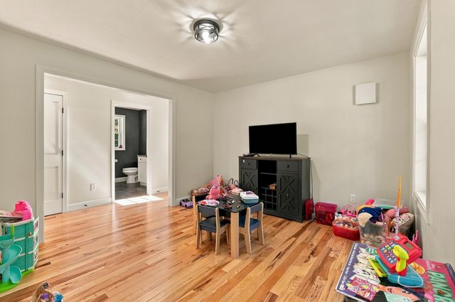 26 Indian Street, Carver, MA 02330