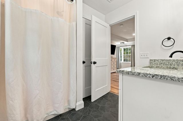 26 Indian Street, Carver, MA 02330