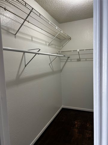 8545 Midpark Road 48, Dallas, TX 75240