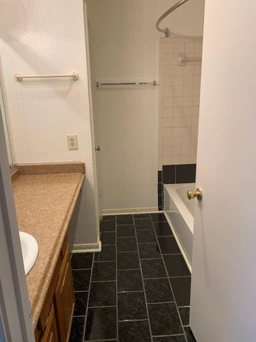 8545 Midpark Road 48, Dallas, TX 75240
