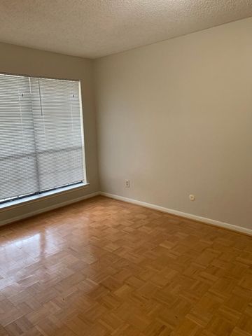 8545 Midpark Road 48, Dallas, TX 75240