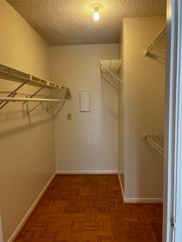 8545 Midpark Road 48, Dallas, TX 75240