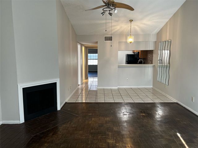 8545 Midpark Road 48, Dallas, TX 75240
