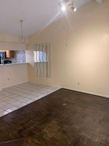 8545 Midpark Road 48, Dallas, TX 75240