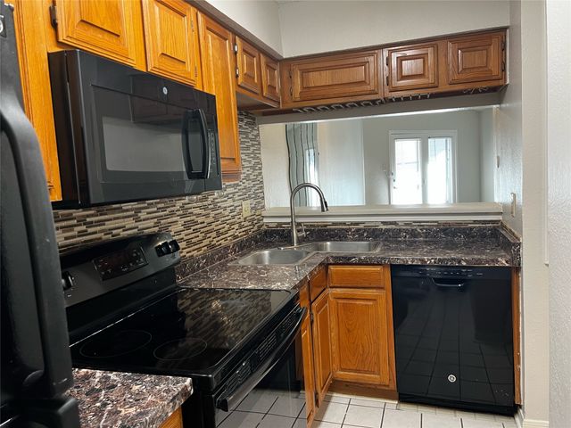 8545 Midpark Road 48, Dallas, TX 75240
