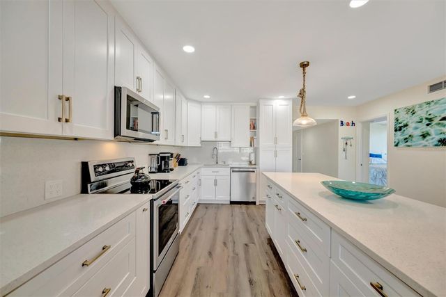 5396 GULF BOULEVARD 407, St Pete Beach, FL 33706