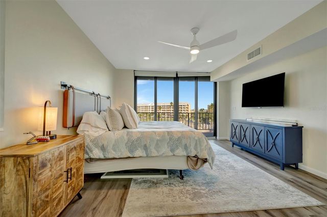 5396 GULF BOULEVARD 407, St Pete Beach, FL 33706