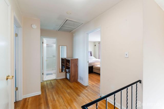 8 Cardinal Lane 2, Hillsborough, NJ 08844