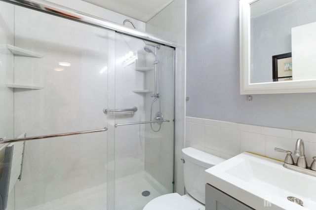 8 Cardinal Lane 2, Hillsborough, NJ 08844