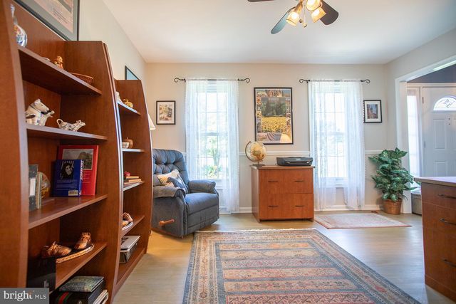 87 IVY LEAGUE DR, Kutztown, PA 19530