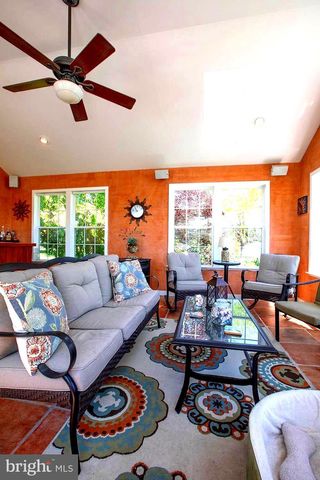 87 IVY LEAGUE DR, Kutztown, PA 19530