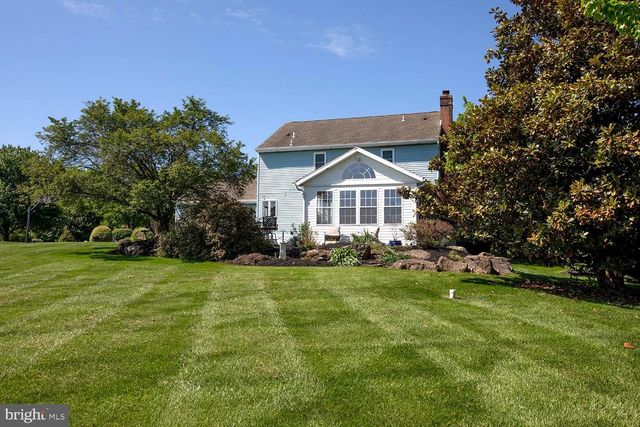 87 IVY LEAGUE DR, Kutztown, PA 19530