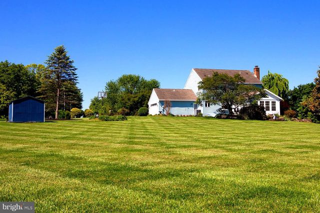 87 IVY LEAGUE DR, Kutztown, PA 19530