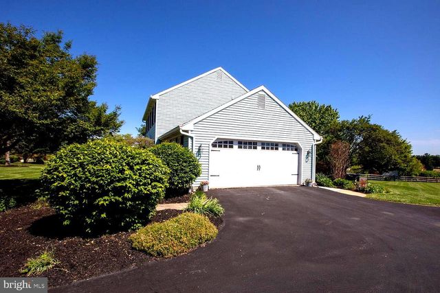 87 IVY LEAGUE DR, Kutztown, PA 19530