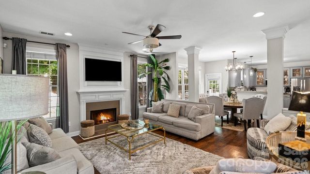 7715 Saddle Trail Lane, Charlotte, NC 28269