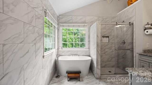 7715 Saddle Trail Lane, Charlotte, NC 28269