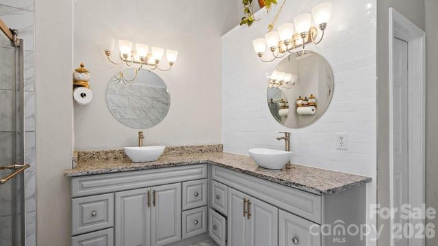 7715 Saddle Trail Lane, Charlotte, NC 28269
