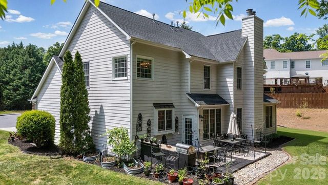 7715 Saddle Trail Lane, Charlotte, NC 28269
