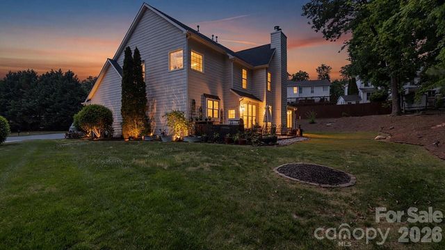 7715 Saddle Trail Lane, Charlotte, NC 28269