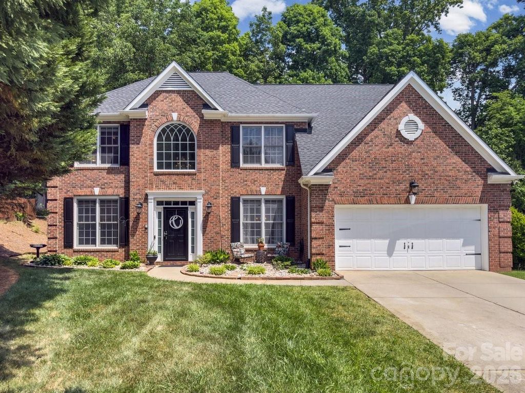 7715 Saddle Trail Lane, Charlotte, NC 28269