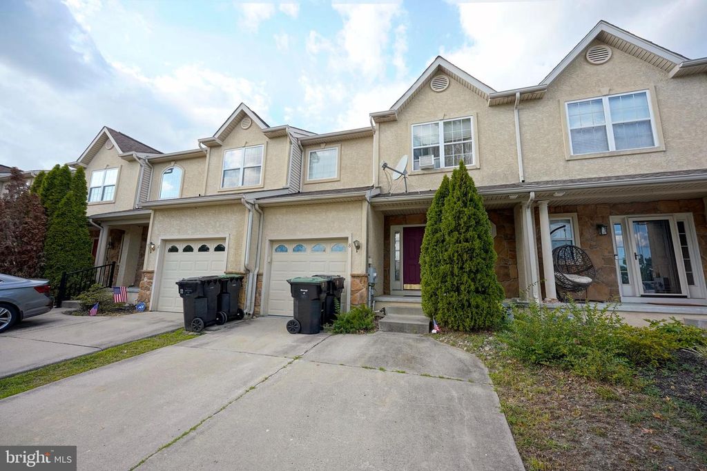 8 BRYCE RD, Berlin, NJ 08009