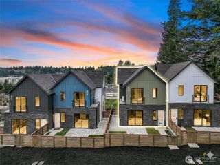 18607 104th Avenue NE #A, Bothell, WA 98011