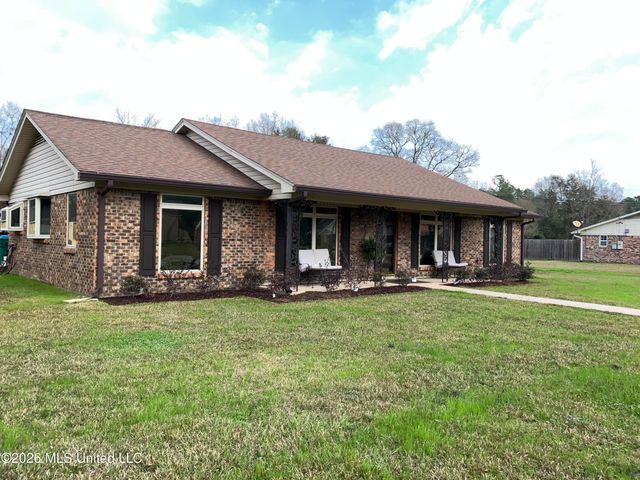 8000 Helmsdale, Ocean Springs, MS 39564