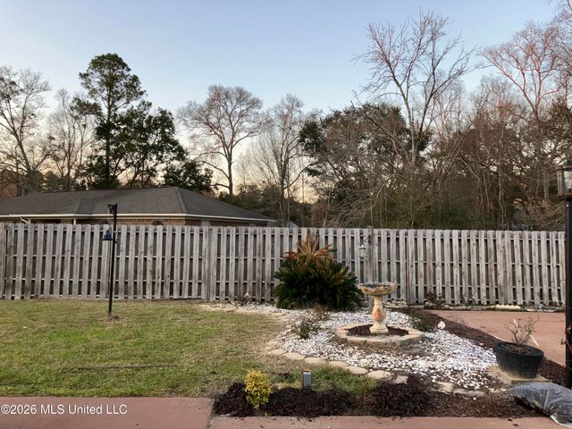 8000 Helmsdale, Ocean Springs, MS 39564