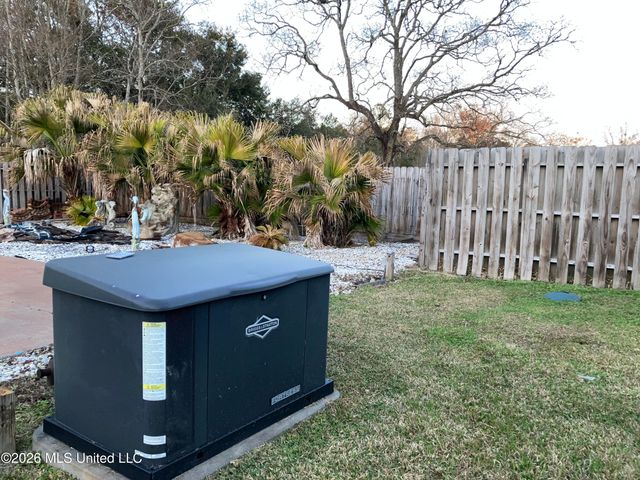 8000 Helmsdale, Ocean Springs, MS 39564